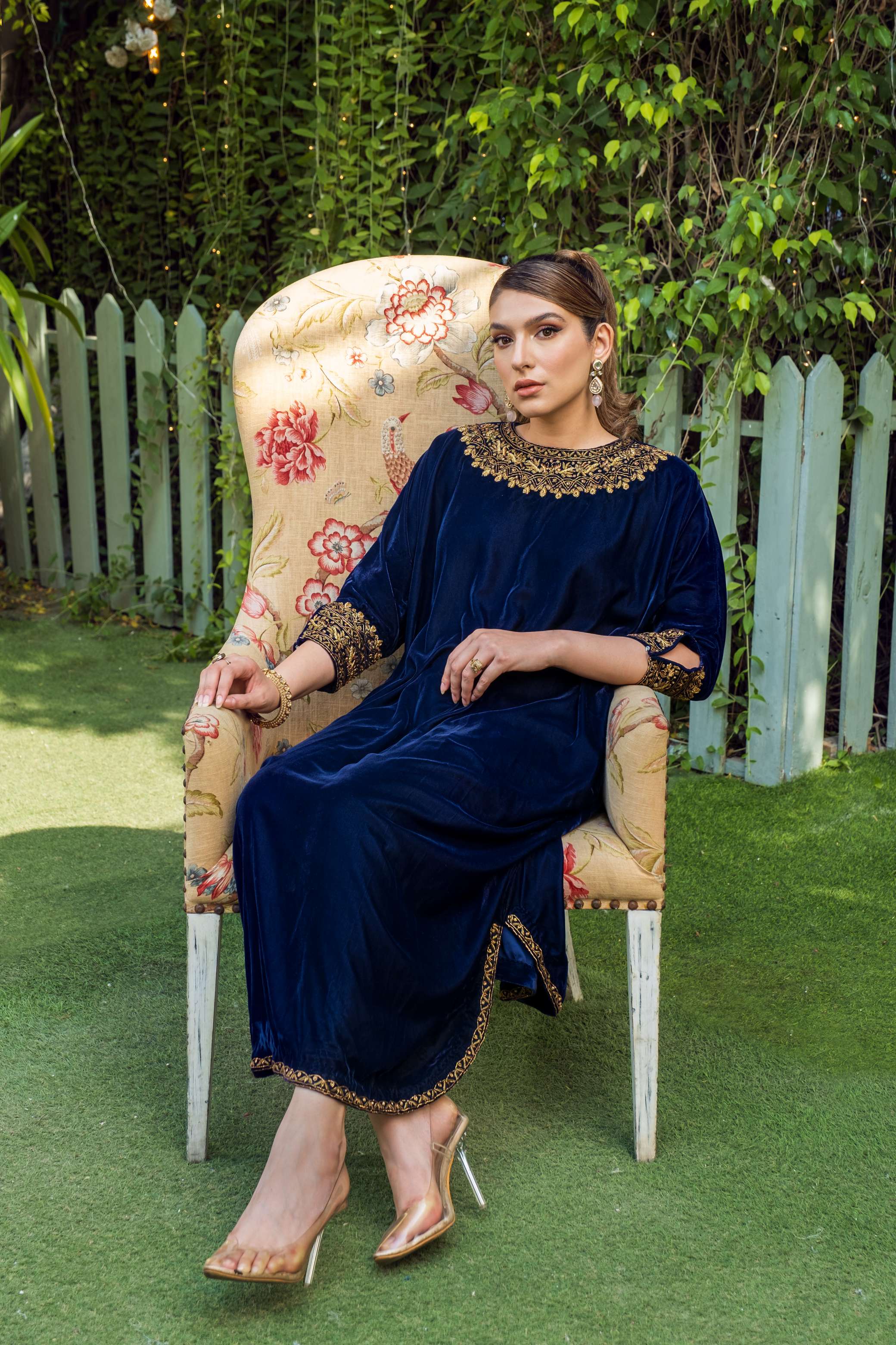 NAVY GLAM