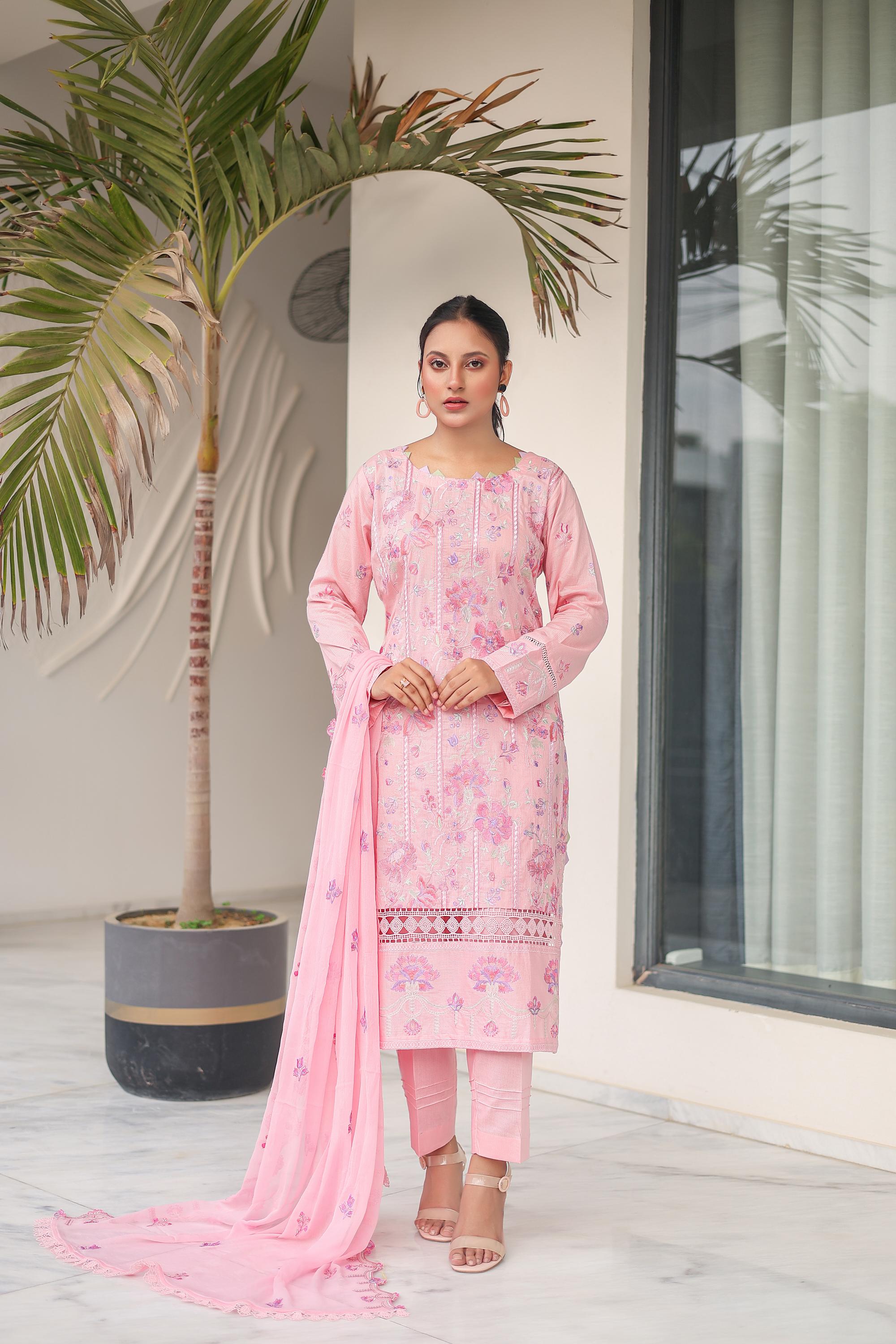KHOOBSURAT-06