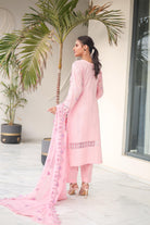 KHOOBSURAT-06