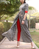 Black & White Pure Cape