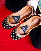 Posy Black
