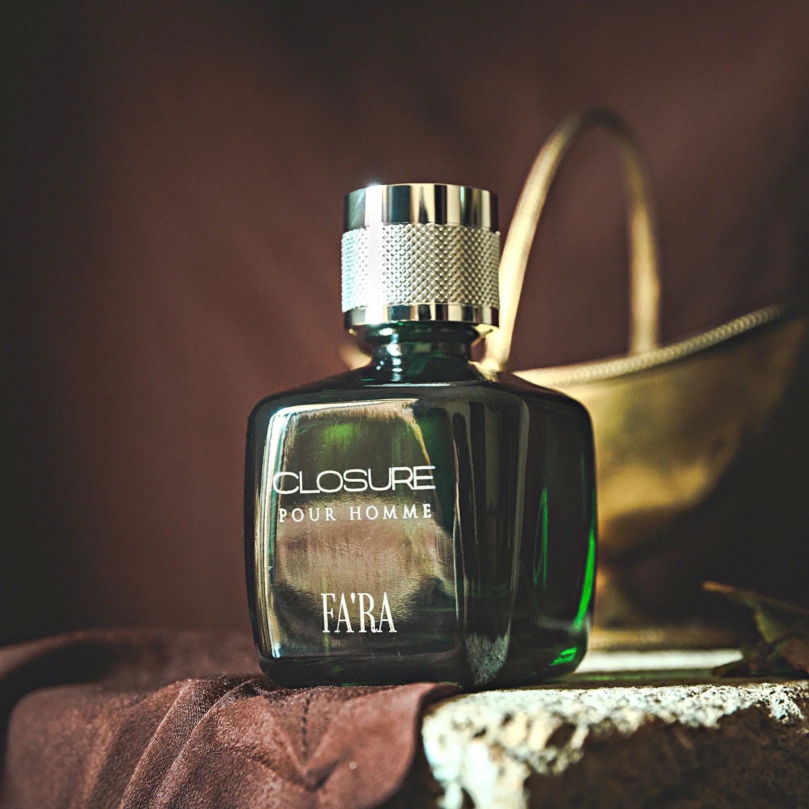Fara London- Closure