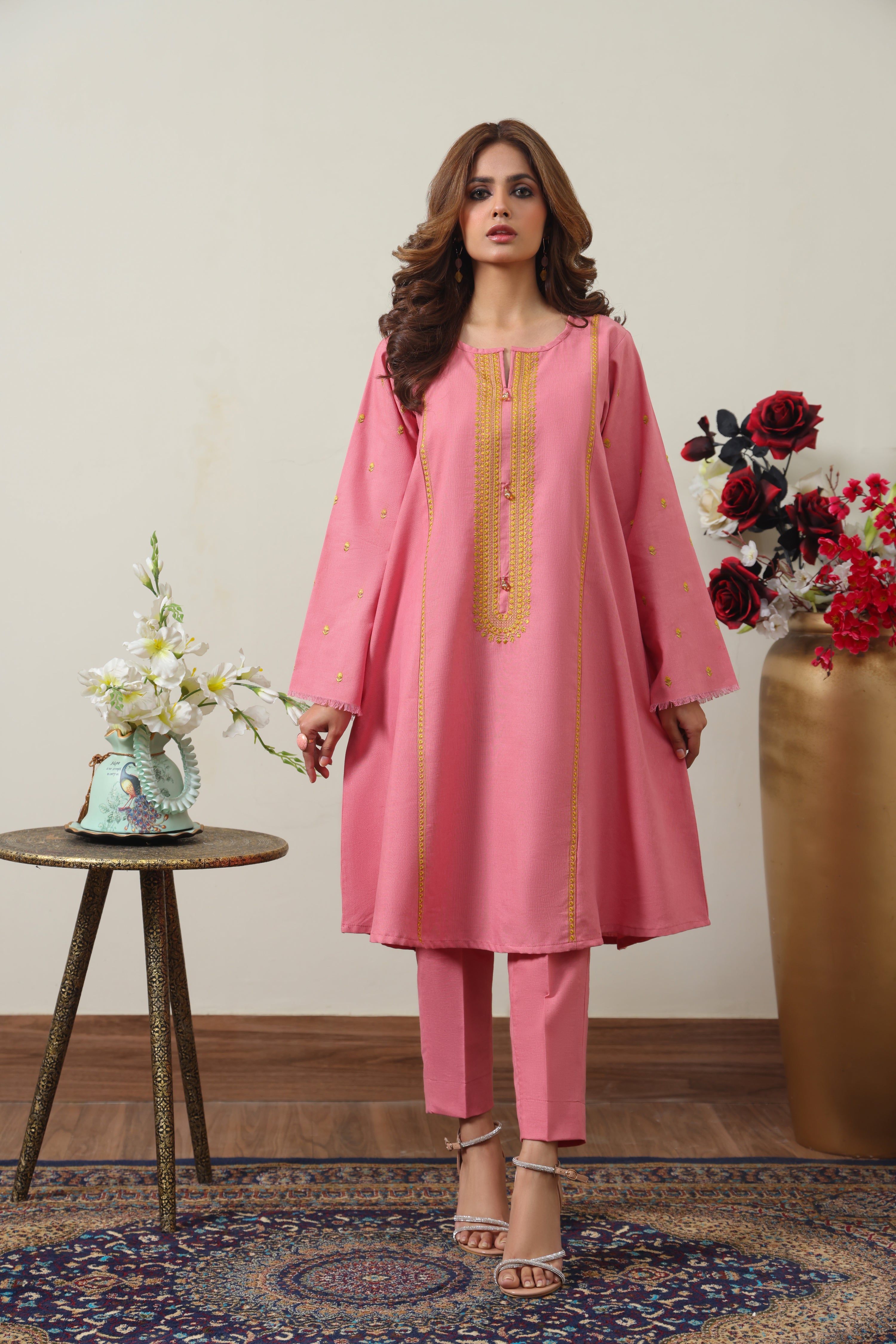 Women's Designer Embroidered Dresses Brands Online in Pakistan  La Mosak