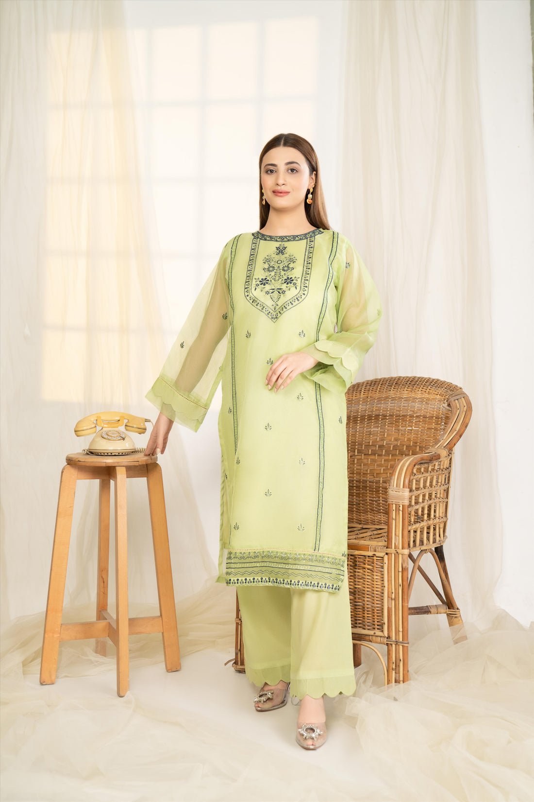 Pistachio - Winter Festive