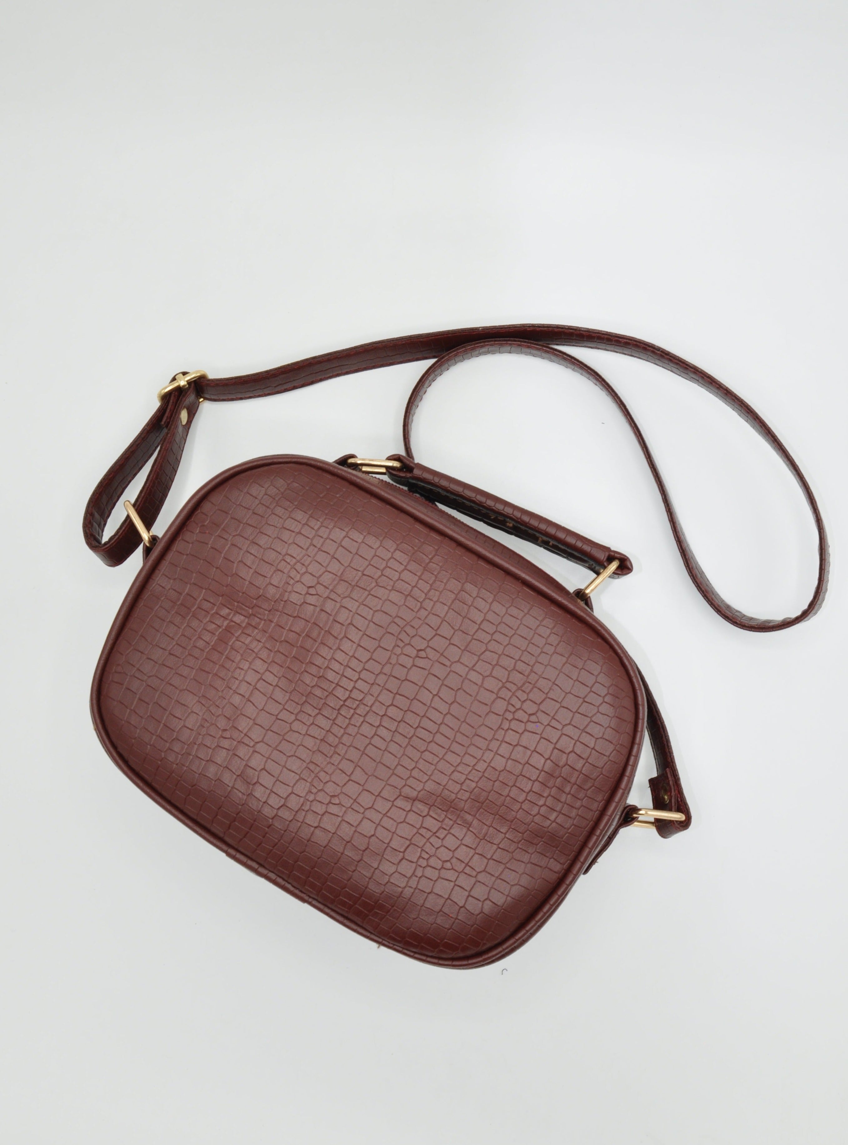 LM-02 Maroon Bag